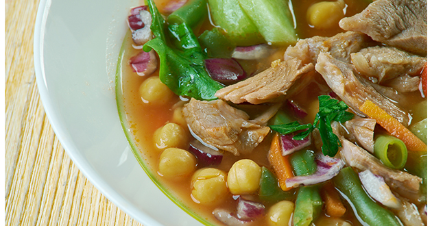 エパソーテ入りのスープはメキシコ料理
